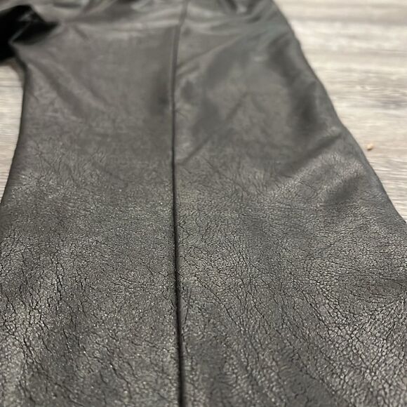 BCBG Maxazria XS stretch soft faux leather pant leggings accented w/ raised hem - Picture 8 of 9